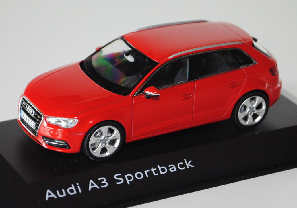 Audi A3 Sportback (Typ 8VA), Modell 2013-, misanorot, Schuco, 1:43, Werbeschachtel