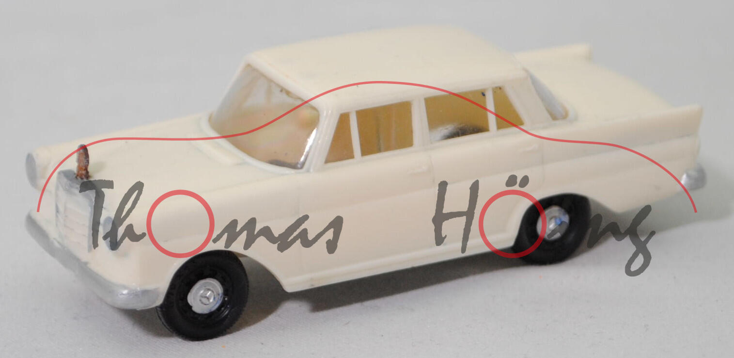 00006 Mercedes-Benz 190 c (W 110, kleine Heckflosse, Modell 1961-1963), perlweiß, Chassis hell-blaugrau, Siku, 1:61