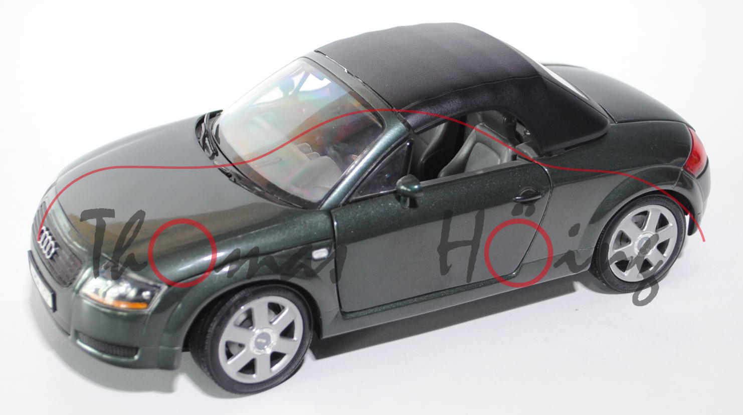 Audi TT Roadster (Typ 8N), Modell 1999-2006, Baujahr 1999-2000, flaschengrünmetallic, innen schwarz,