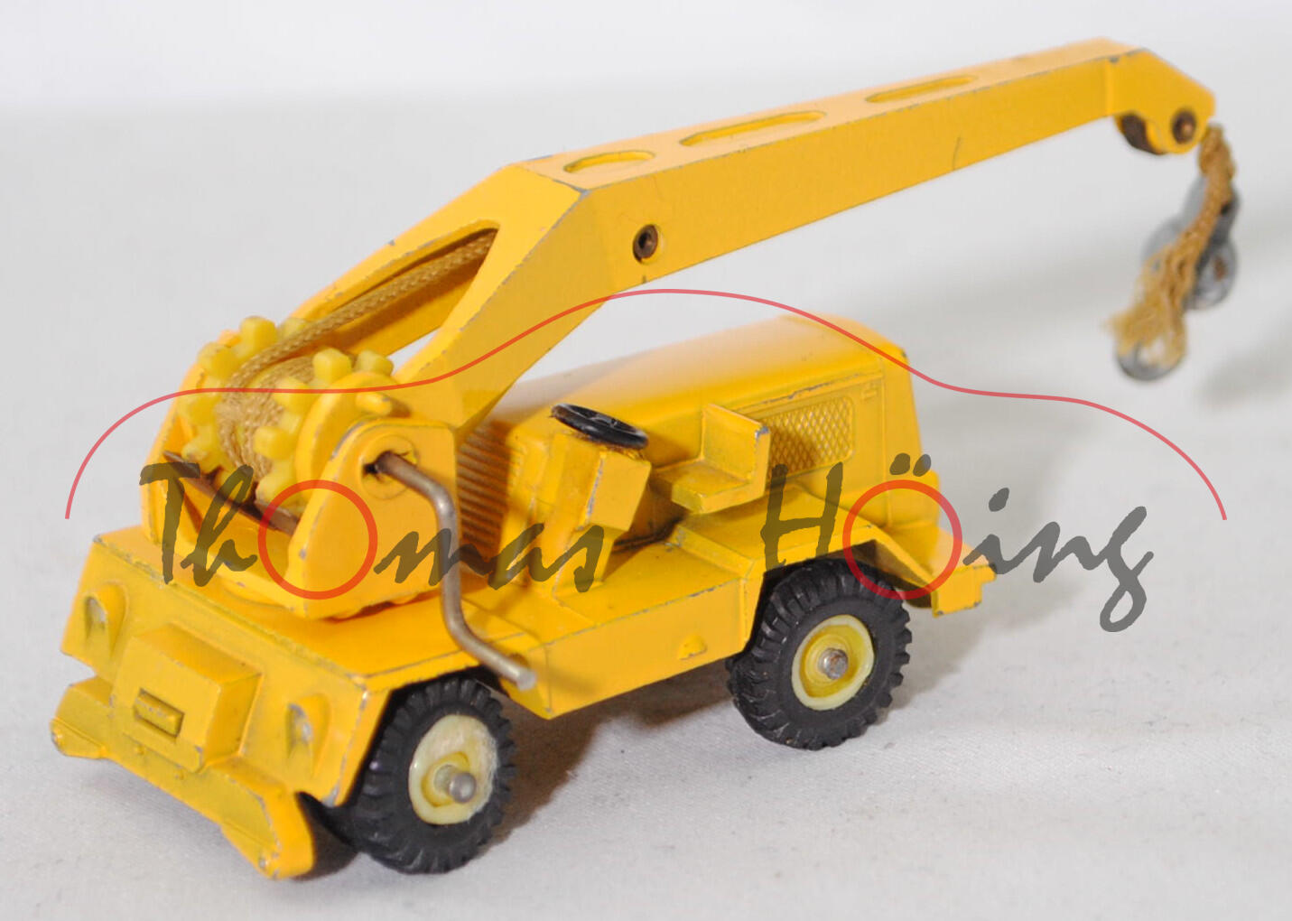 00001 LIEBHERR-Mobilkran AK 50 B (Baureihe AK, Typ 50 B, Modell 1965-1968), signalgelb, Seil hell-braunbeige, SIKU, 1:60, vsc (Felgen aufgequollen)