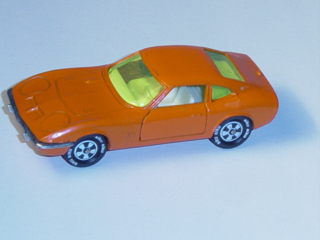 00000 Opel GT 1900, orange, innen weiß, Lenkrad weiß, Verglasung gelbgrün, R10