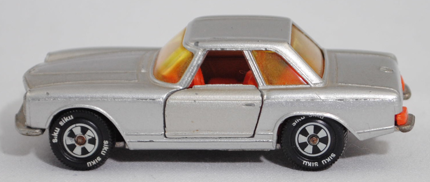 00004 Mercedes-Benz 280 SL (W 113, Baumuster 113.044, Pagode, Modell 1968-1971) mit Hardtop (Coupédach), silber, Bpr. V 302, Germ, Verglasung gelb, R10 weiß, SIKU SUPER, 1:60, m-