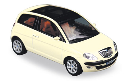 Lancia Ypsilon (Typ 843), Modell 2003-2006, hellelfenbein, (monocolore), Norev, 1:43, PC-Box