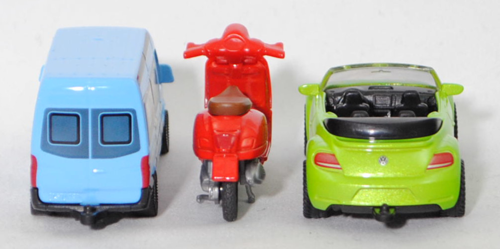 00400 Reisezeitset 1: Mercedes-Benz Sprinter II Campervan, blau + Vespa 125 GTS Super, rot + VW The Beetle Cabriolet 1.2 TSI, grünmetallic, SIKU SUPER, P29e (SPECIAL EDITION)