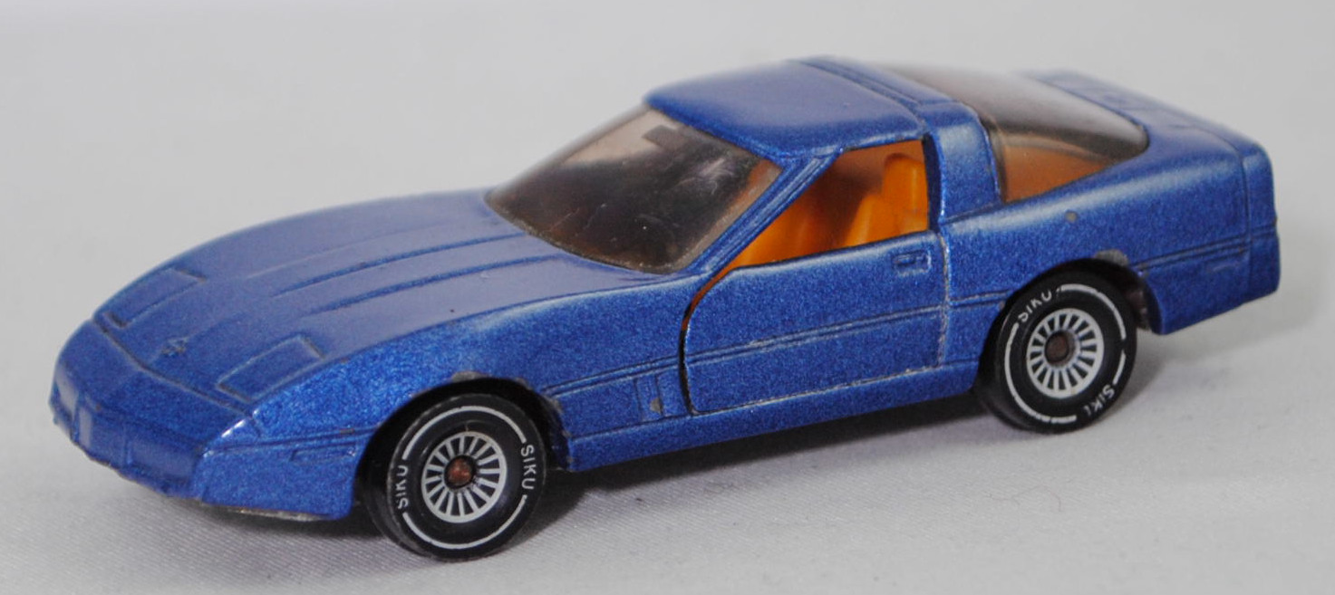 00001 Chevrolet Corvette (4. Generation Corvette, C4, Vorfacelift, Modell 1983-1984), hell-violettblaumetallic, innen chromgelb, ohne CE-Zeichen, SIKU SUPER, 1:56, m-