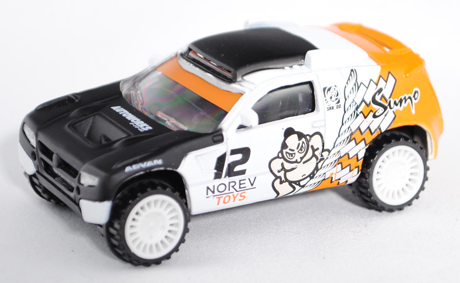 VW Race Touareg 3 (Modell 2010-2011), mattschwarz/reinweiß/hell-tieforange, Nr. 12, NOREV / TOYS / S