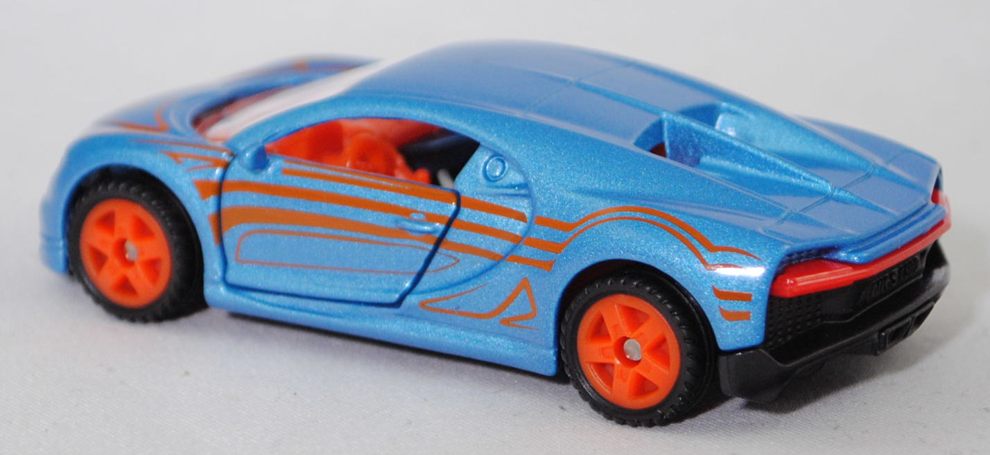 00002 Bugatti Chiron (1. Generation, BG744, Modell 2016-2024), lichtblaumetallic (vgl. electric-blue beim Original), innen hellrotorange, 38, SIKU SUPER, 1:57, P29f