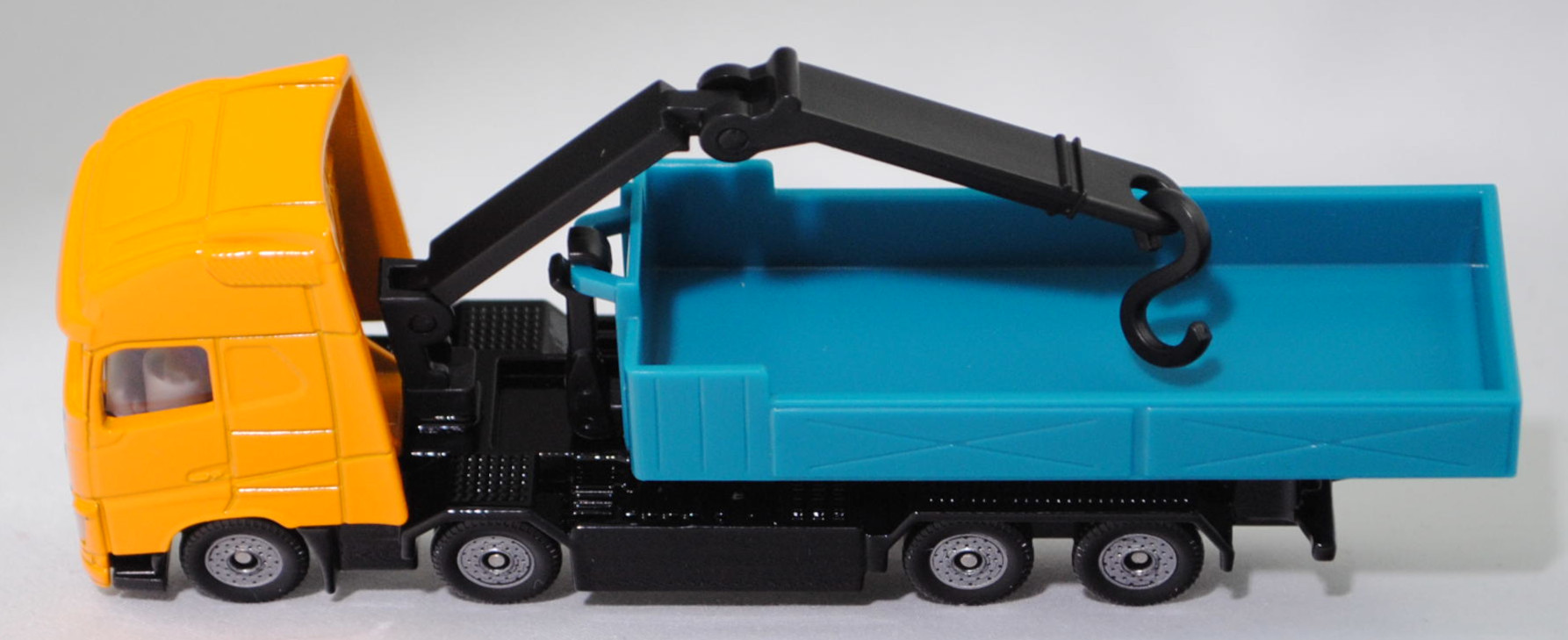 00000 Volvo FH16 750 Globetrotter-XL 8x4 (Modell 2013-2020) Abrollkipper mit Ladekran und Abrollcontainer, melonengelb/schwarz/wasserblau, C36, SIKU SUPER, 1:87, P29f