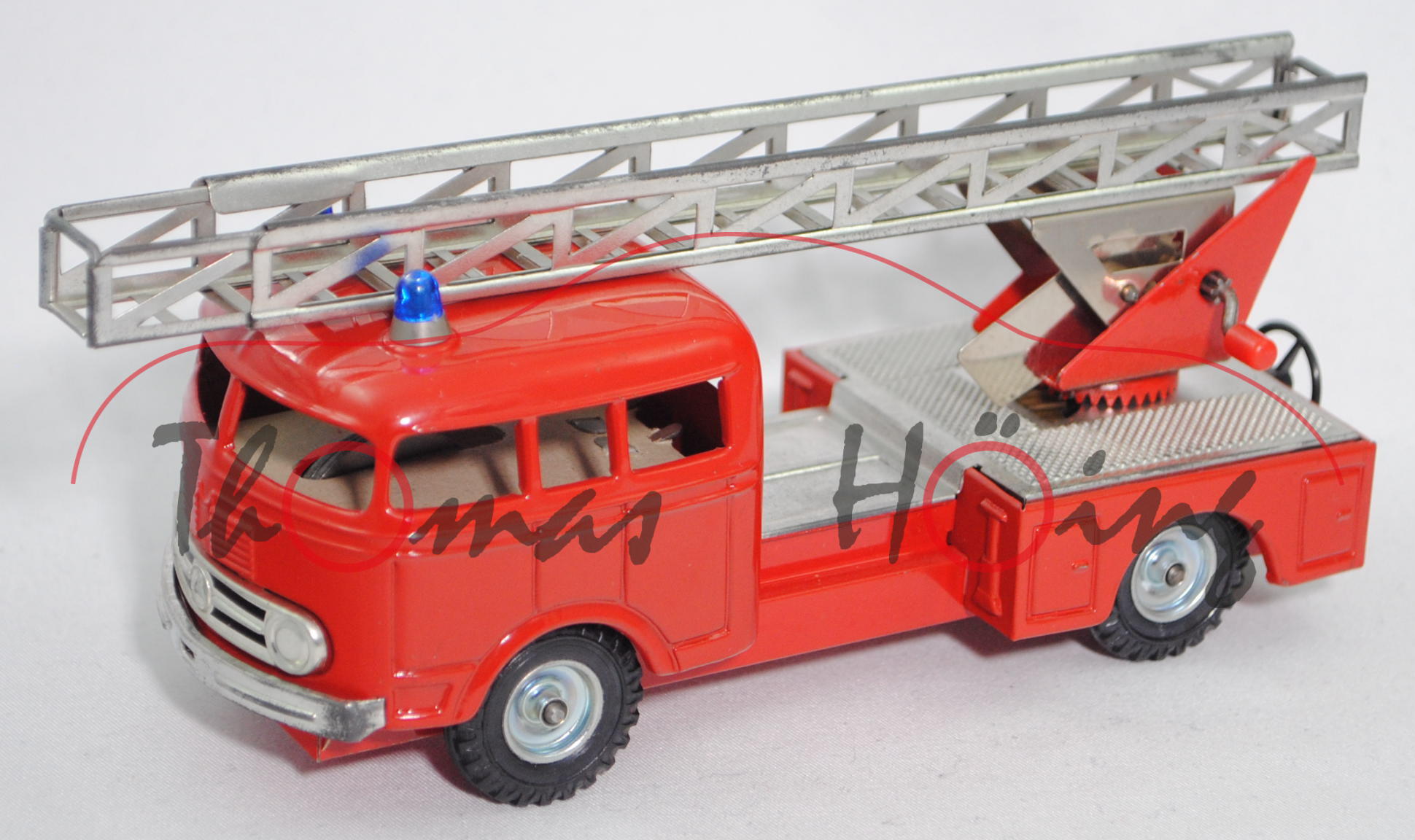 Mercedes-Benz LP 315 (Modell 1955-1957) Signal Feuerwehr Drehleiter, rot, CKO Kellermann, 1:50, mb