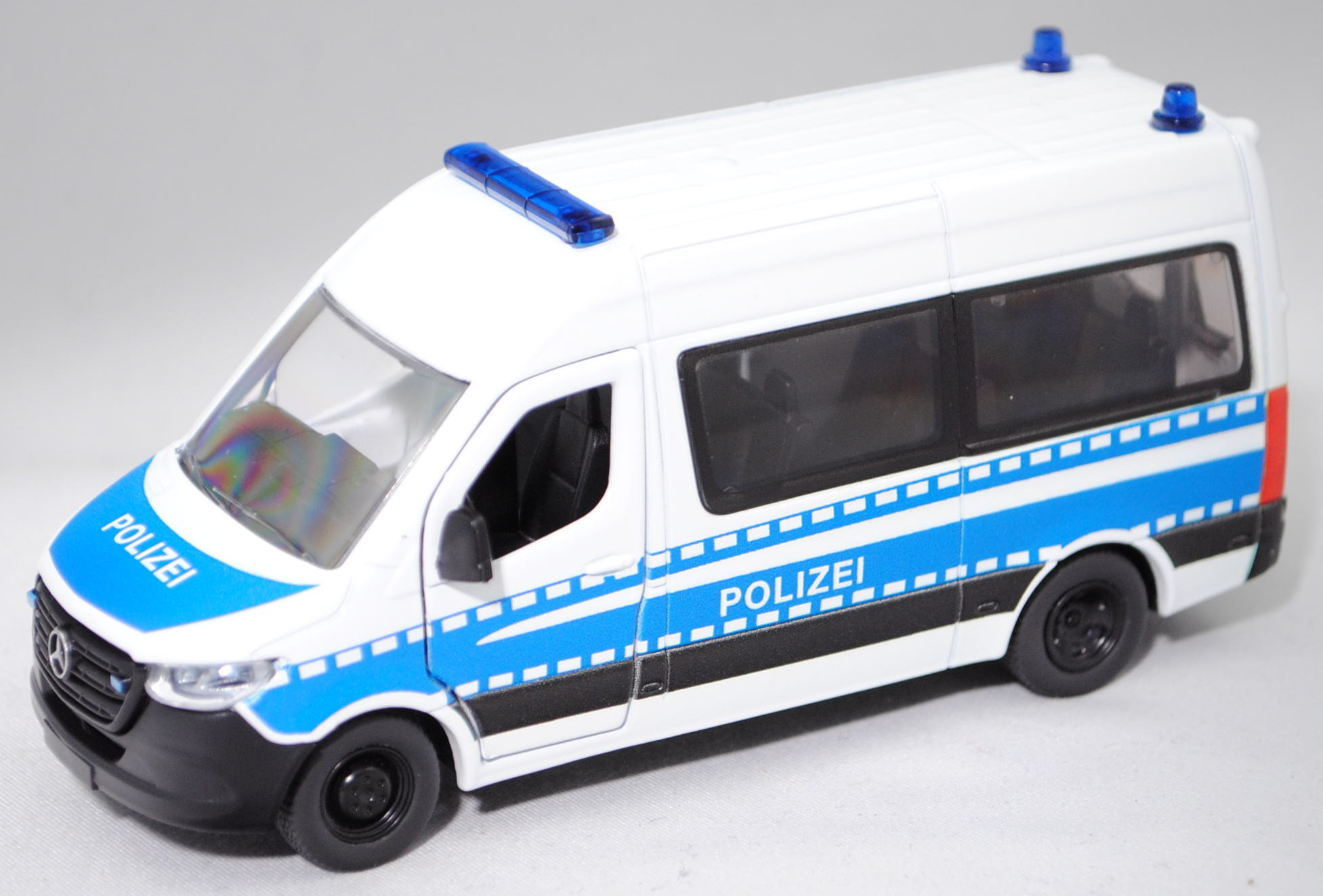 00000 Mercedes-Benz III Tourer (VS30, Mod. 2018-) 319 CDI Bundespolizei, weiß/blau, POLIZEI, L17mpK