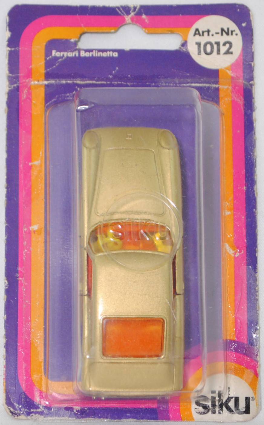 00005 Ferrari Berlinetta 275 GTB (Tipo 563, 2. Serie, Long Nose / Lange Nase, Modell 1965-1966), goldmetallic, Frontscheinwerfer integriert, Bpr. 1012, W-Germ, R11, SIKU SUPER, 1:56, P17 (s/w)