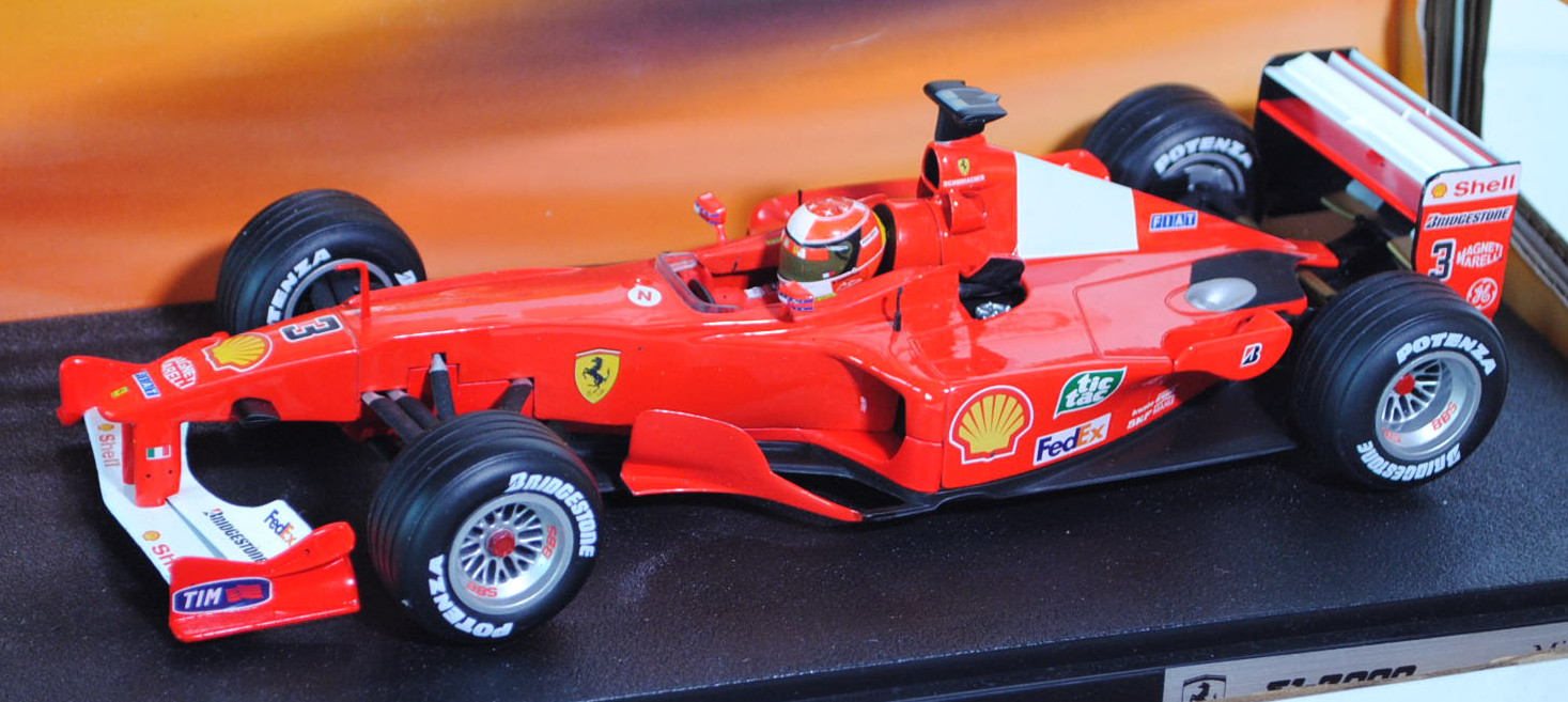 Ferrari F1-2000, leuchtrot/reinweiß, Team Scuderia Ferrari Marlboro (1. Platz), Fahrer: Michael Schu