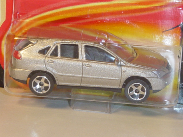 Lexus RX400h (Modell 2003-2009) (Nr. 292F), silbergoldmetallic, 5-Arm-Felge, majorette, 1:61, Bliste