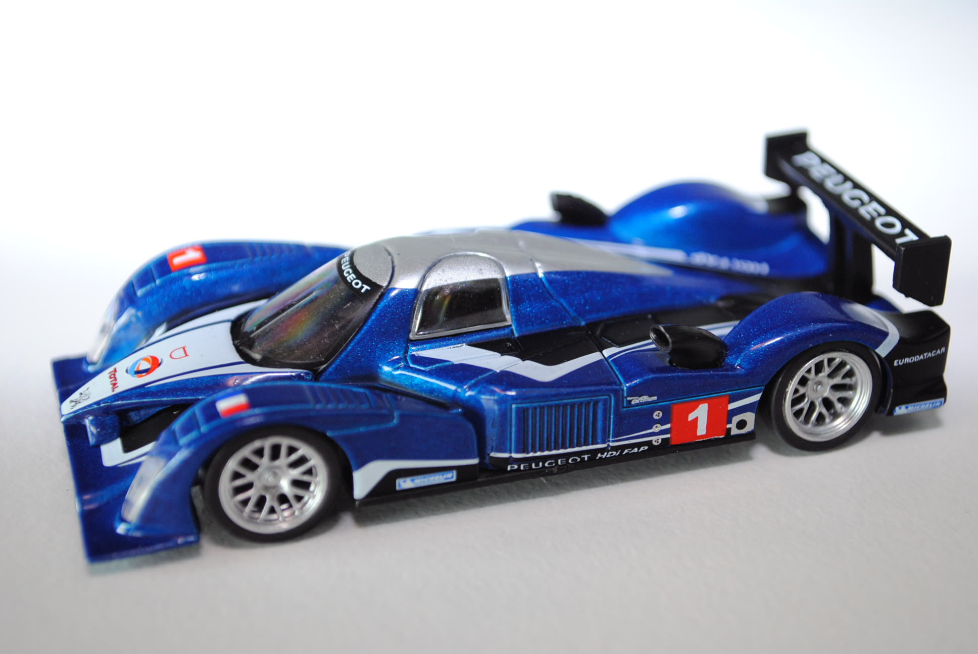 Peugeot 908, blaumetallic/silber, PEUGEOT / TOTAL / MICHELIN / 1, 1:50, Norev Racing, mb