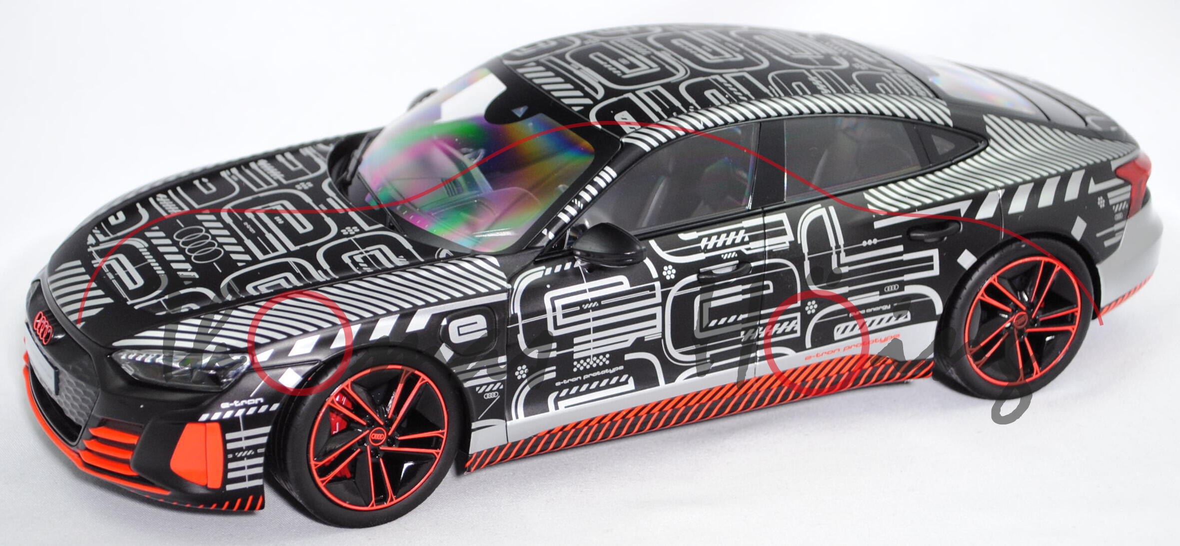 Audi RS e-tron GT prototype (Typ FW, Modell 2021-), Erlkönig-Design, Norev, 1:18, Werbeschachtel