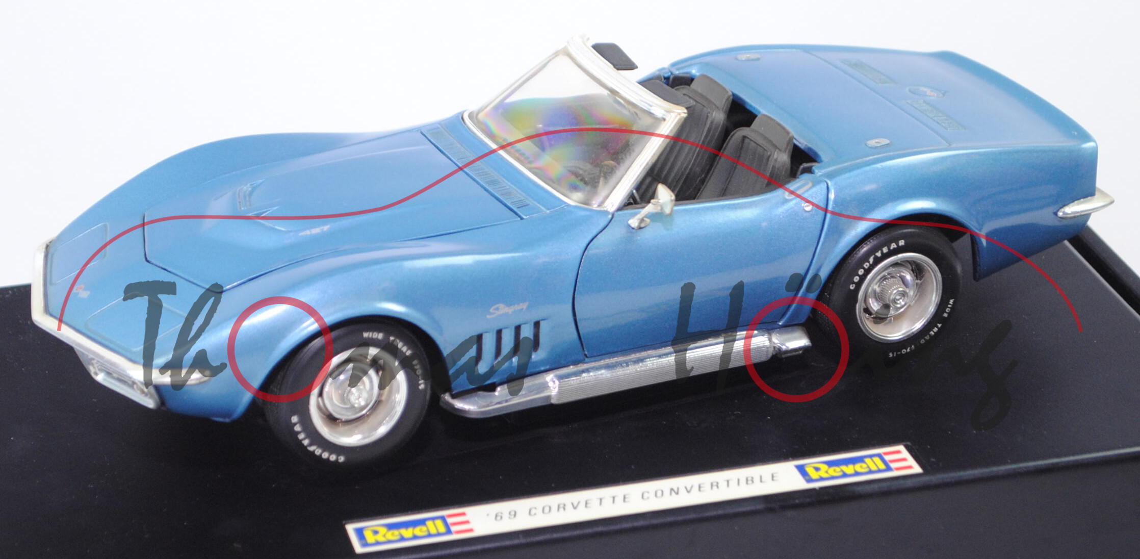 Chevrolet Corvette Stingray Convertible (3. Gen., Typ C3, Mod. 69-75, h.-azurblau, Revell, 1:18, mb