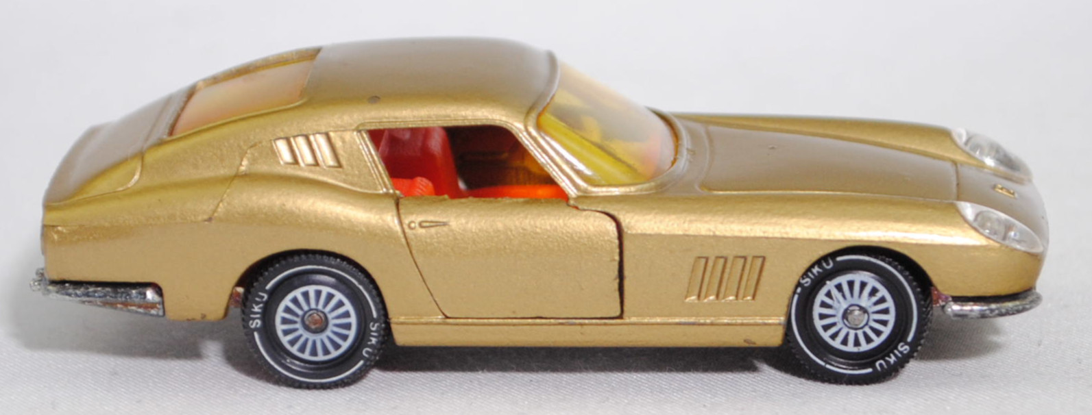 00004 Ferrari Berlinetta 275 GTB (Tipo 563, 2. Serie, Long Nose / Lange Nase, Modell 1965-1966), goldmetallic, transparente Frontscheinwerfer, Bpr. 1012, W-Germ, R11, SIKU SUPER, 1:56, m