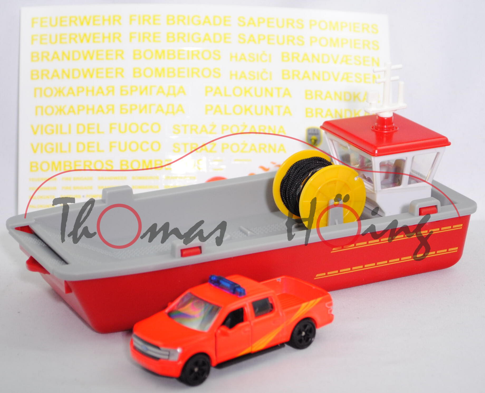 00000 Feuerwehr Arbeitsboot mit Ladegut Ford F-150 Platinum, rot, SIKU 1:50, L17mpP