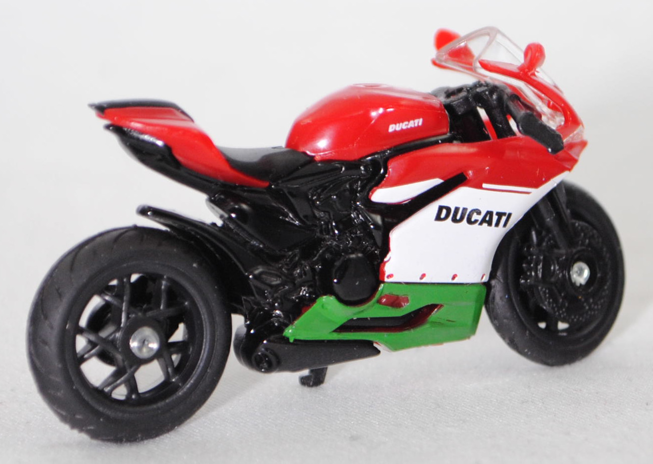 00500 I Ducati 1299 Panigale (4. Generation, Typ Superbike, Modell 2015-2018) Tricolore, rot/schwarz, Verkleidung mit Druck Tricolore, SIKU SUPER, 1:35, P29e mit grauer Preisecke