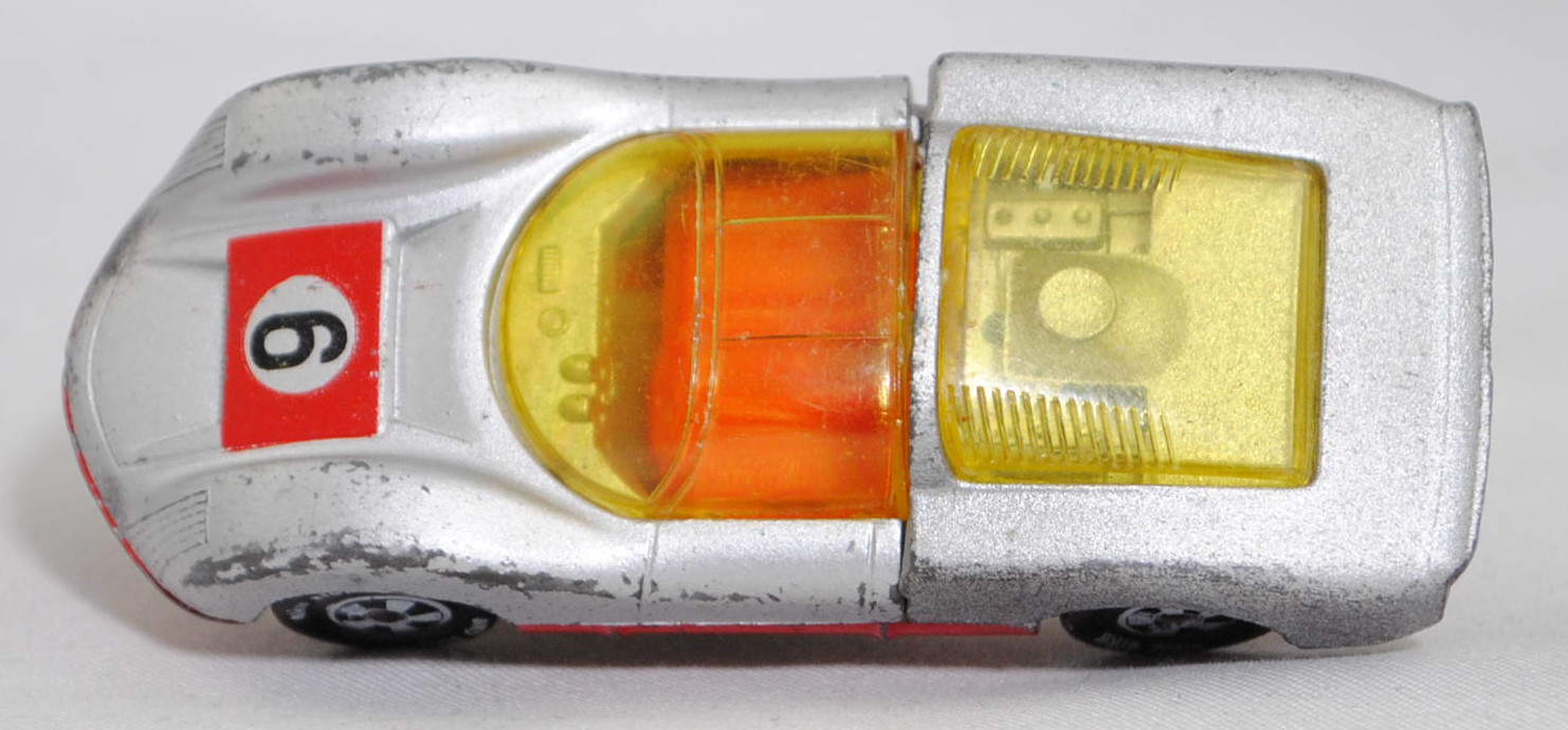 00003 Porsche 906 Carrera 6 (Typ Standard Coupé, Modell 1966-1966), silbergraumetallic/verkehrsrot, Startnummer 6, Bpr. V 285, Germ, Verglasung gelb, R10 weiß, SIKU SUPER, 1:59, vsc