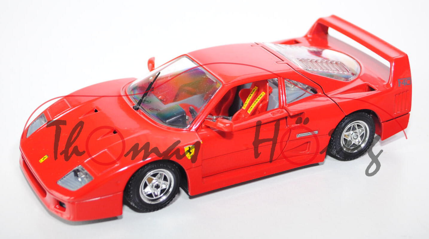 Ferrari F40, Modell 1987, verkehrsrot, Türen + Motorhaube zu öffnen, mit Lenkung, Bburago DIE CAST V