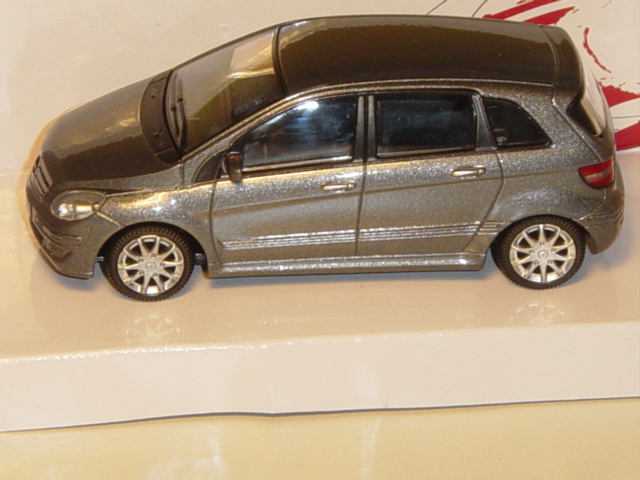 Mercedes B-Klasse, dunkelgraumetallic, MondoMotors, 1:43, mb