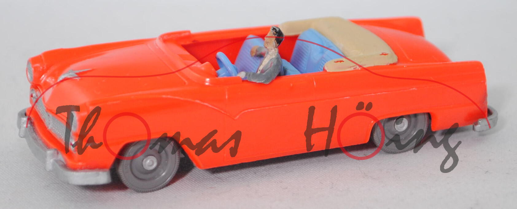 00000 Ford Fairline Sunliner (Mod. 54-56), leuchtorange, Scheibe weg, RL rot lackiert, Siku Plastik