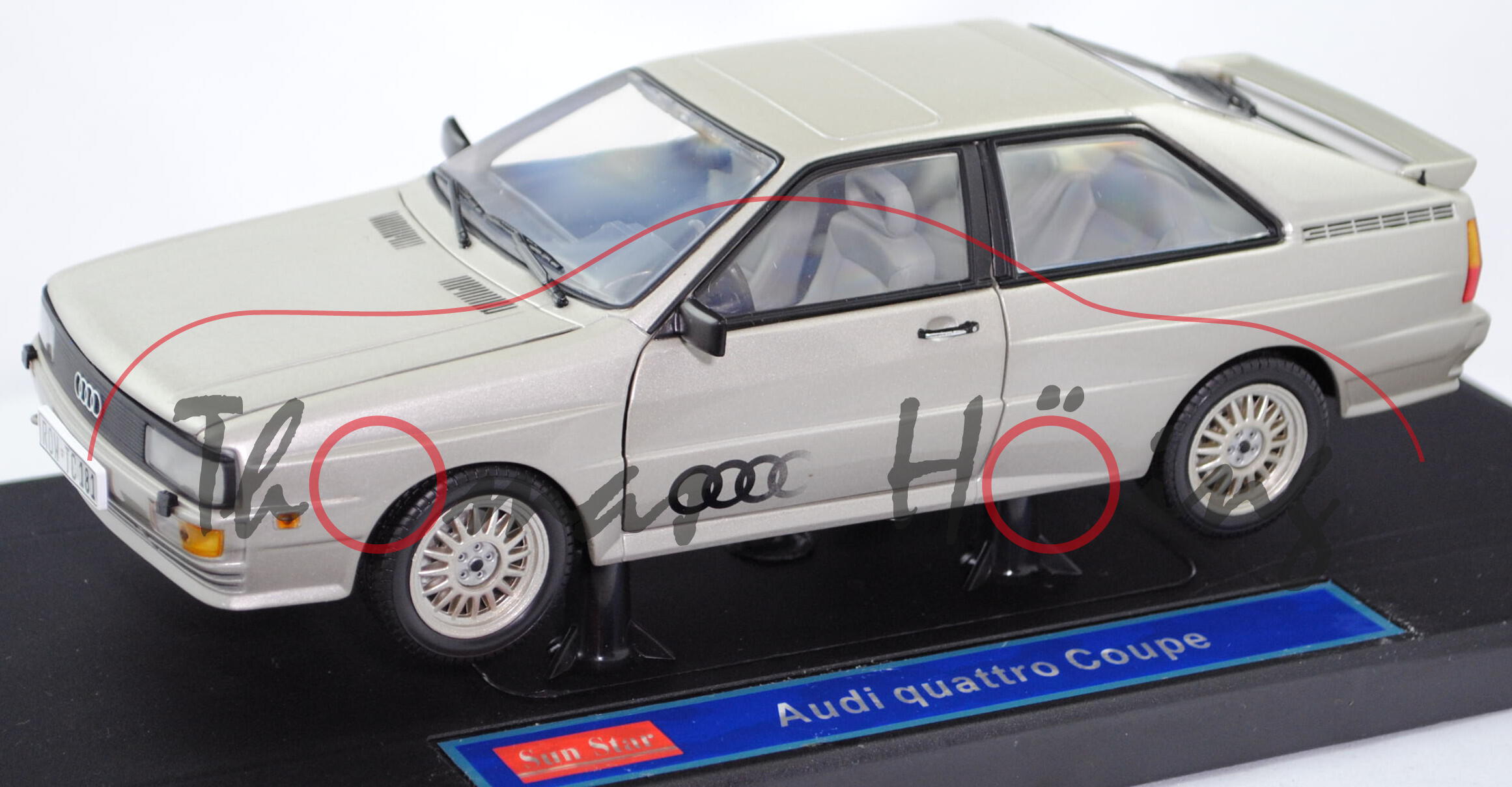 Audi quattro (B2 Facelift 1, Typ 85Q, Modell 1982-1984), zermattsilber metallic, Sun Star, 1:18, mb