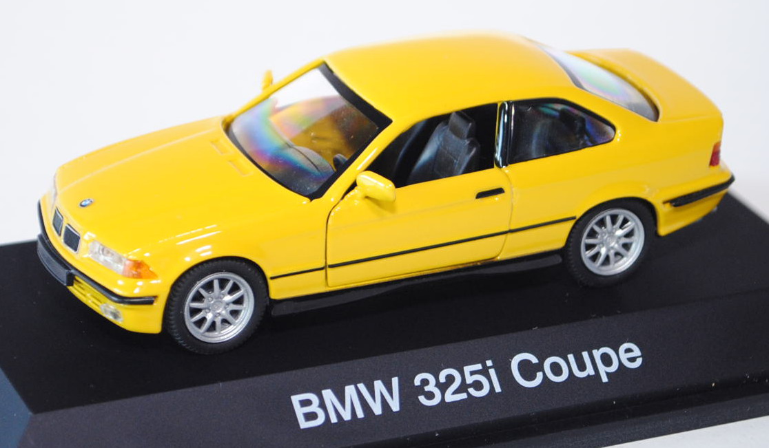 BMW 325i Coupé (Typ E36/2), Modell 1992-1995, verkehrsgelb, Türen zu öffnen, Schuco, 1:43, PC-Box