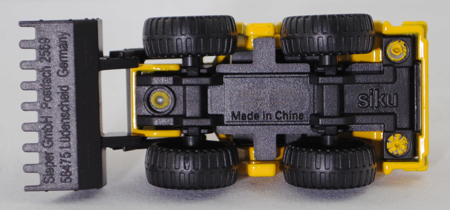 00006 Frontlader, kadmiumgelb, innen schwarz, Prägung Adresse unter der Schaufel 4 mm hoch, Chassis schwarz, C79 schwarz, SIKU SUPER, P29f