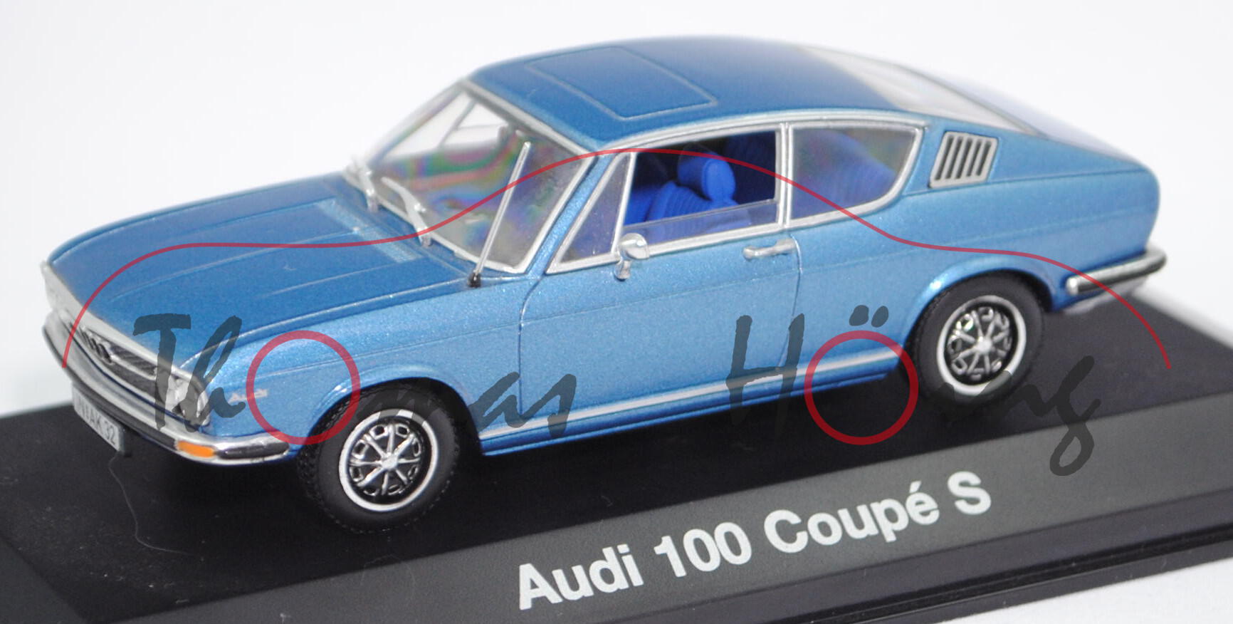 Audi 100 Coupé S (C1, Typ F 105, Modell 1970-1971), alaska blau metallic, Minichamps, 1:43, Werbebox