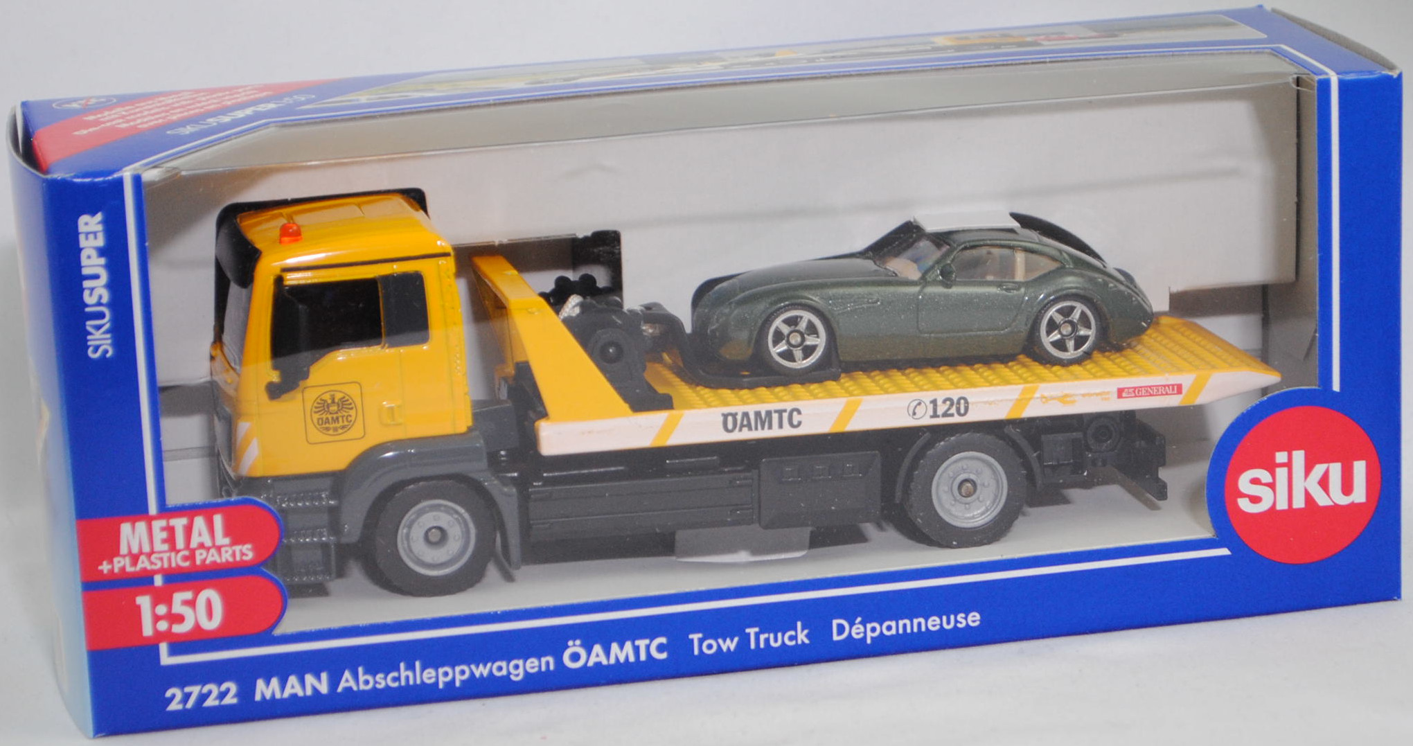 03800 A MAN TGS 26.320 4x2 (Modell 2013-2017) Abschleppwagen mit PKW, LKW: gelb, ÖAMTC C 120; Ladegut: Wiesmann GT MF4 (Modell 2005-2010), grün, SIKU, L17mpP (AUSTRIA SPECIAL)