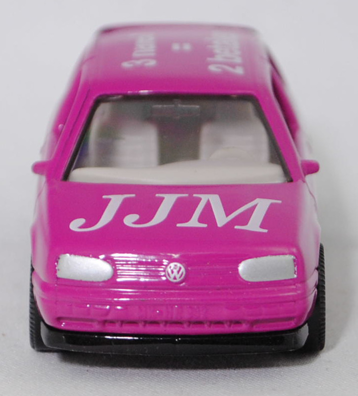 00003 JJM VW Golf III 1.8 GL (Typ 1H, Vorfacelift, Modell 1991-1994), dunkel-verkehrspurpur, innen grau, Lenkrad grau, JJM / 3 halen / = / 2 betalen, Chassis schwarz, SIKU SUPER, 1:56, m