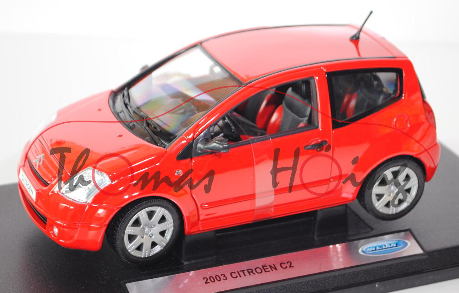 Citroen C2, Modell 2003-2005, verkehrsrot, Motorhaube + Vordertüren zu öffnen, Welly, 1:18, mb