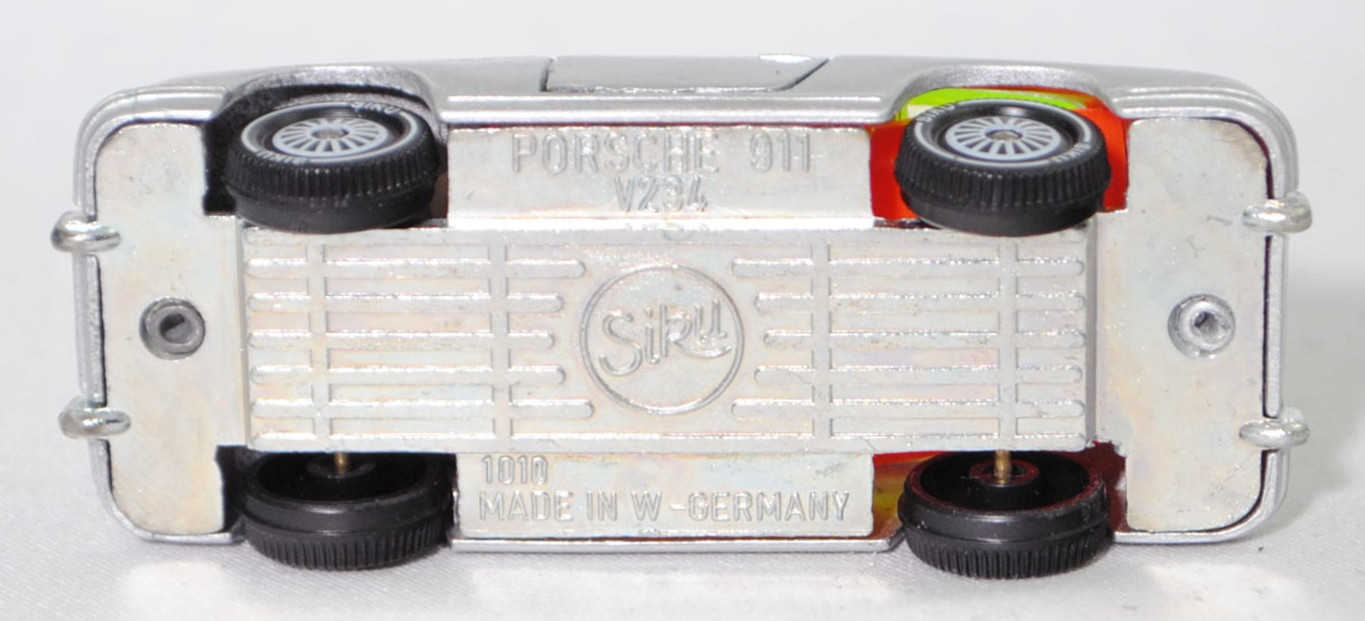 00004 Porsche 911 E Targa (F-Modell bzw. Urmodell, B-Serie, Modell 1968-1969), silber, Lenkrad weiß, Dach schwarz, Bpr. V234 und 1010, W-Germ, Verglasung gelbgrün, R11 gerillt, SIKU, 1:60, m