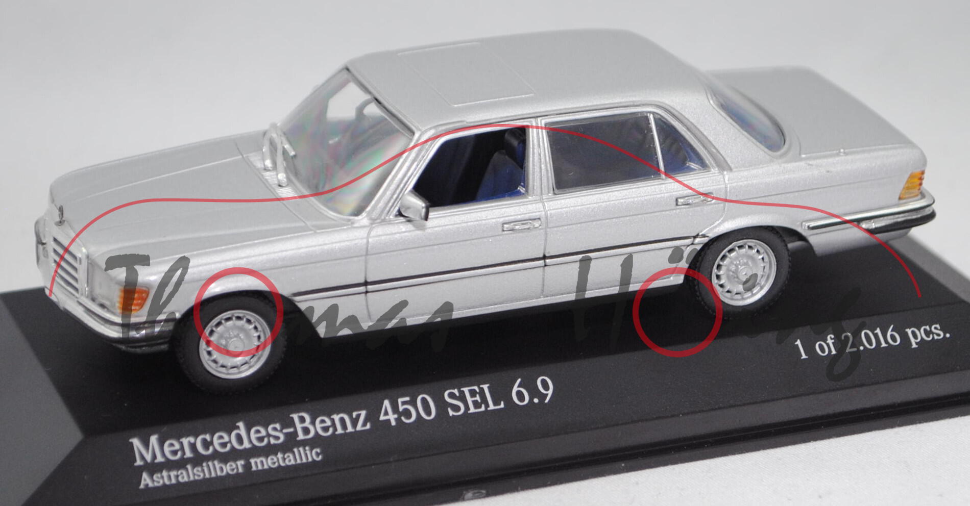 Mercedes-Benz 450 SEL 6.9 (W 116, Modell 1975-1980), astralsilber metallic, Minichamps, 1:43, PC-Box