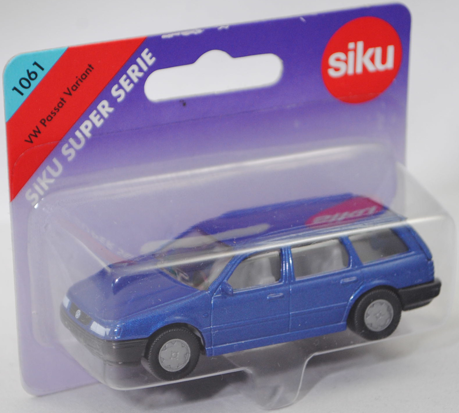 00001 VW Passat Variant VR6 Exclusiv (4. Generation, B4, Werkscode 35i / Typ 3A5, Modell 1993-1997), dunkel-violettblaumetallic (windsorblau metallic), SIKU SUPER, 1:55, P26
