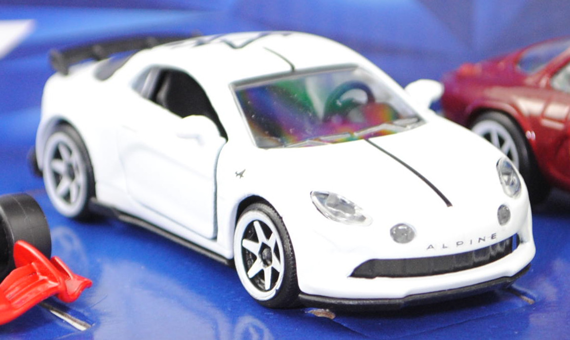Giftpack Alpine (5 Modelle): ALPINE A110 San Remo 73 + Renault Alpine A110 1600S + Alpine A525 + ALPINE A110 R 70 Tricolore + Renault Alpine A110 1600S, majorette, mb