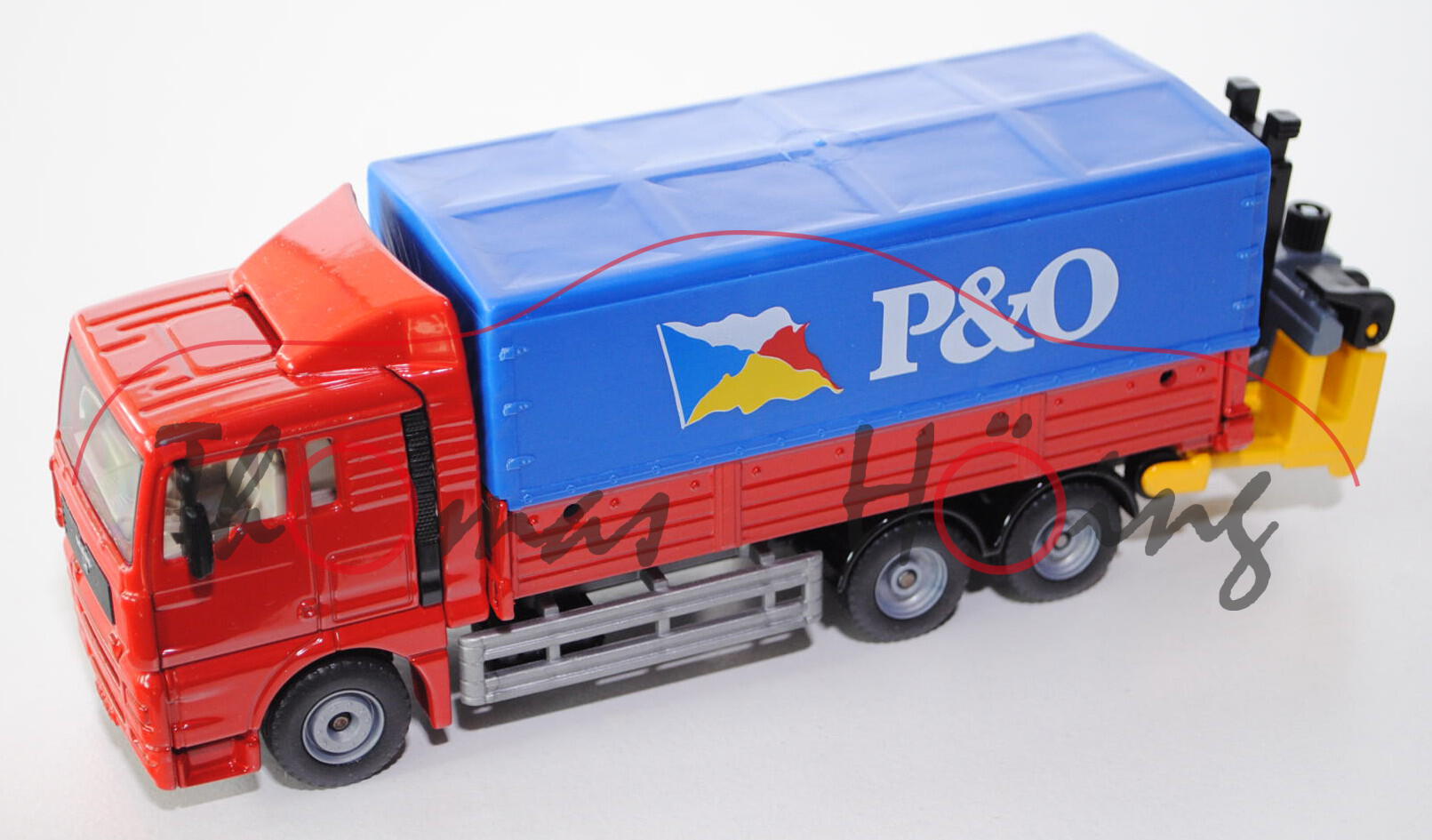 00003 MAN TGA mit Mitnahmestapler, verkehrsrot, P&O, LKW16, 1:55, L15