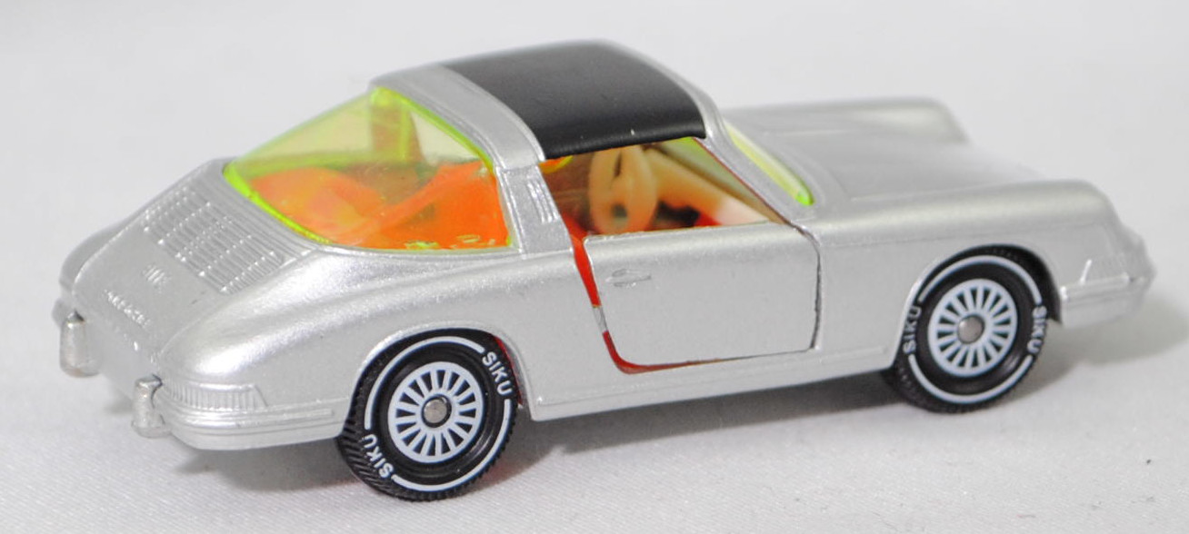 00004 Porsche 911 E Targa (F-Modell bzw. Urmodell, B-Serie, Modell 1968-1969), silber, Lenkrad weiß, Dach schwarz, Bpr. V234 und 1010, W-Germ, Verglasung gelbgrün, R11 gerillt, SIKU, 1:60, m