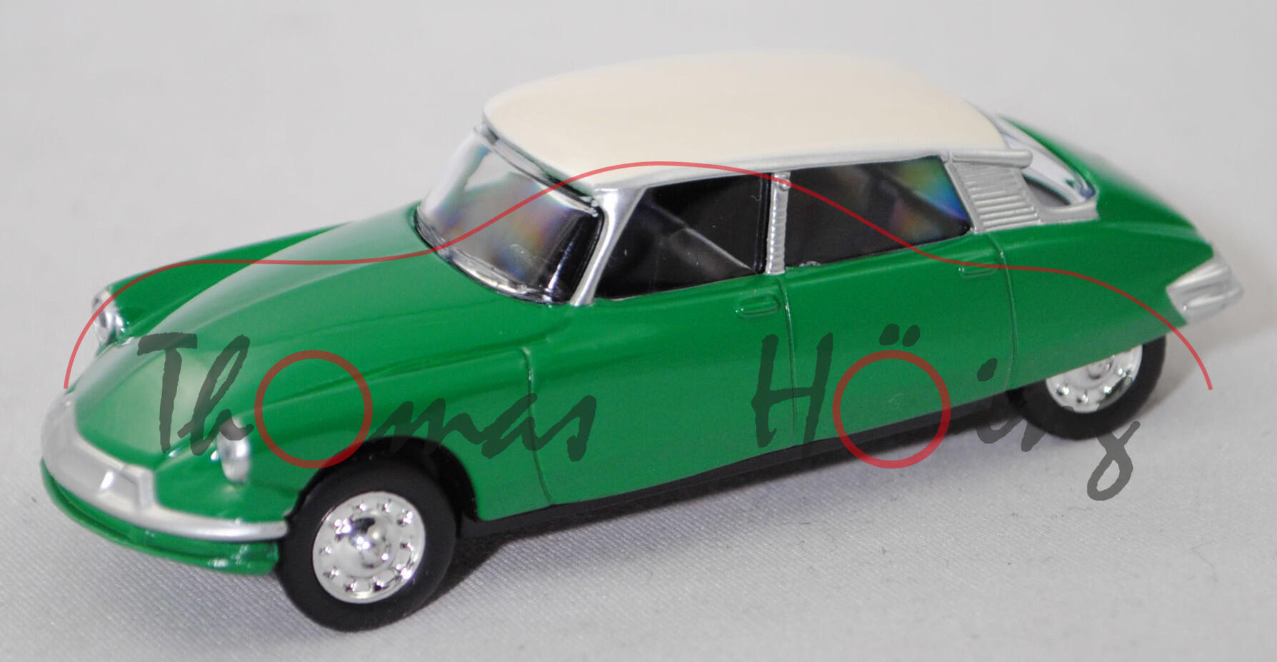 Citroen DS 19 (1. Gen. D-Modelle, Modell 1957-1959), Karosserie minzgrün, Dach perlweiß, Norev, 1:58, mb