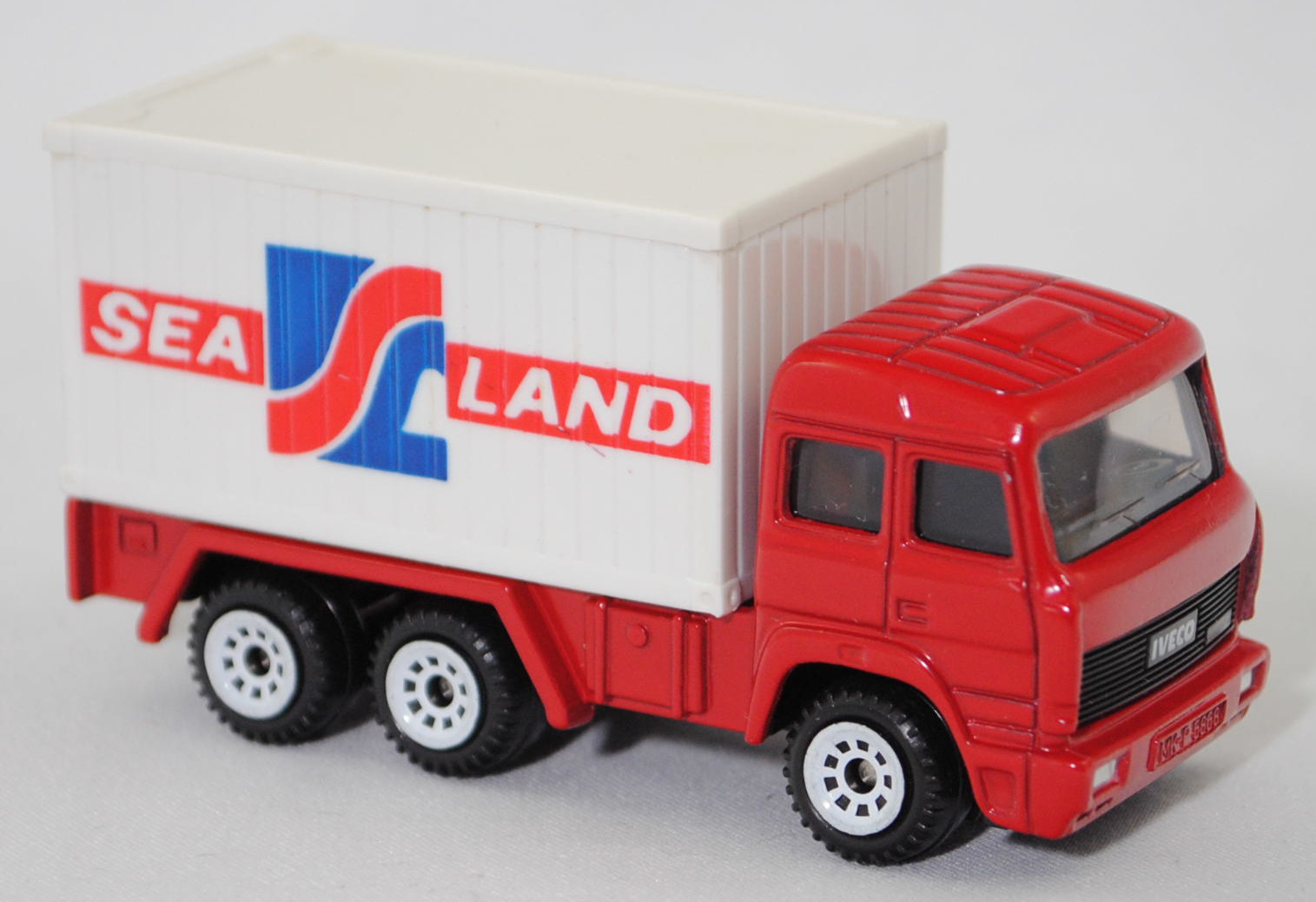 00001 Iveco TurboStar 240-36 6x2 (Modell 1987-1990) Container-Transporter, karminrot, Bpr. 0815 / 0816, C1 reinweiß, 1:86, Container reinweiß, SEA LAND, 1:121, SIKU SUPER, m
