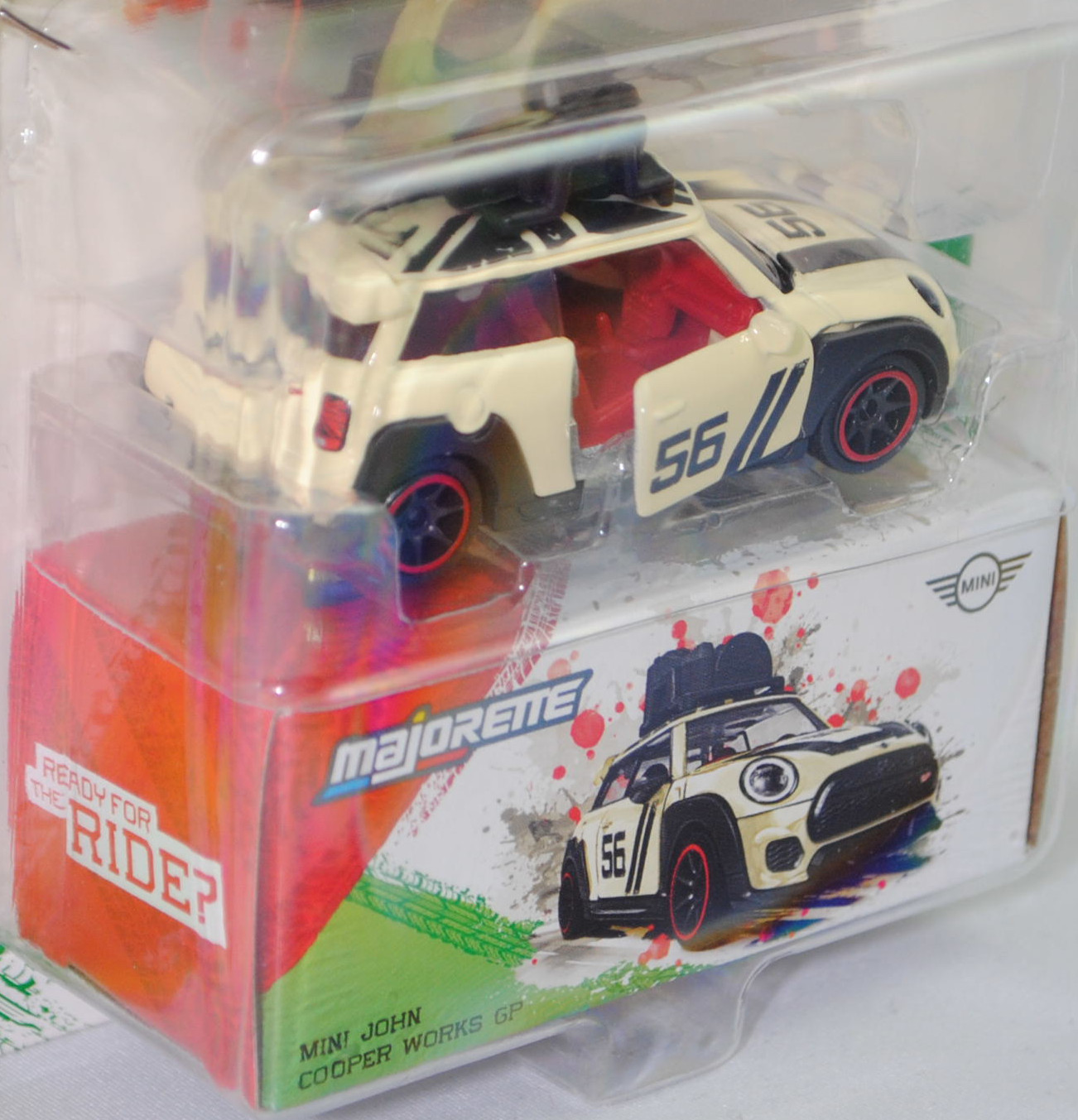 MINI John Cooper Works GP (F56, 1. Facelift 2018, Modell 2020-2020) mit Dachgepäckträger und Ladegut (Nr. 265C), hell-elfenbein, majorette, 1:58, Blister (MINI ICONS DELUXE CARS)