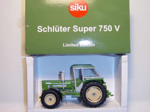 00406 Schlüter Super 750 V, farngrün, Felgen beige, MK - ST 2, Werbeschachtel