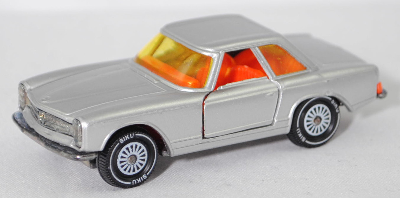 00006 Mercedes-Benz 280 SL (W 113, Pagode, Modell 1968-1971) mit Hardtop (Coupédach), silber, Bpr. V 302 / 1017, W-Germ, Verglasung gelb, R11 gerillt, SIKU SUPER, 1:60, P12h mit ®