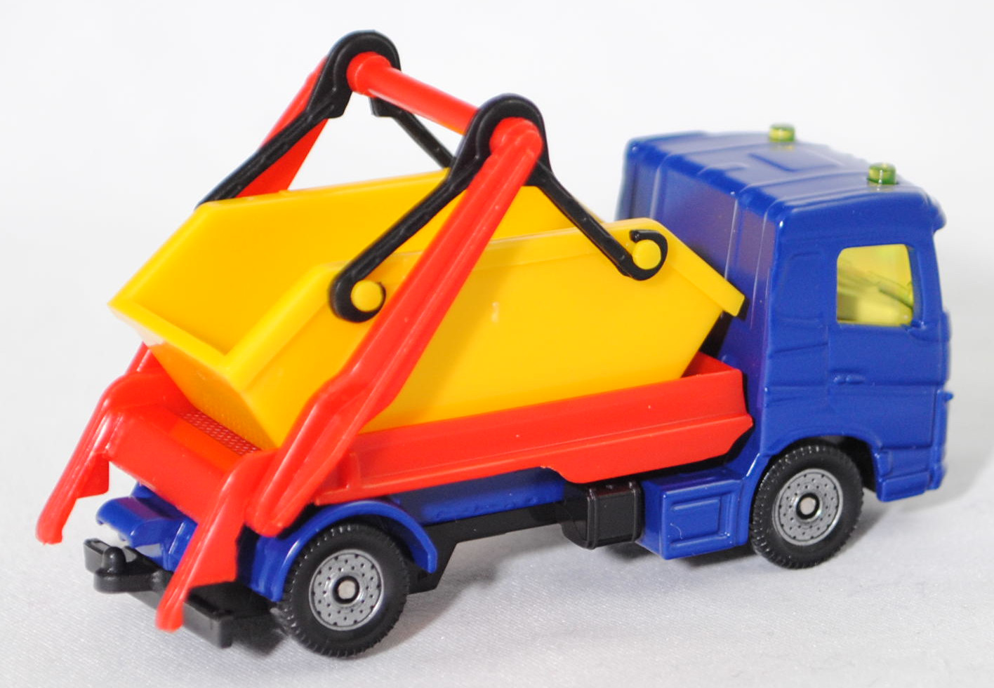 00000 Volvo FM 4x2 (3. Generation, Modell 2013-) Absetzkipper mit Absetzmulde, dunkel-ultramarinblau, Absetzvorrichtung rot, Absetzmulde gelb, SIKU SUPER, 1:82, P29f