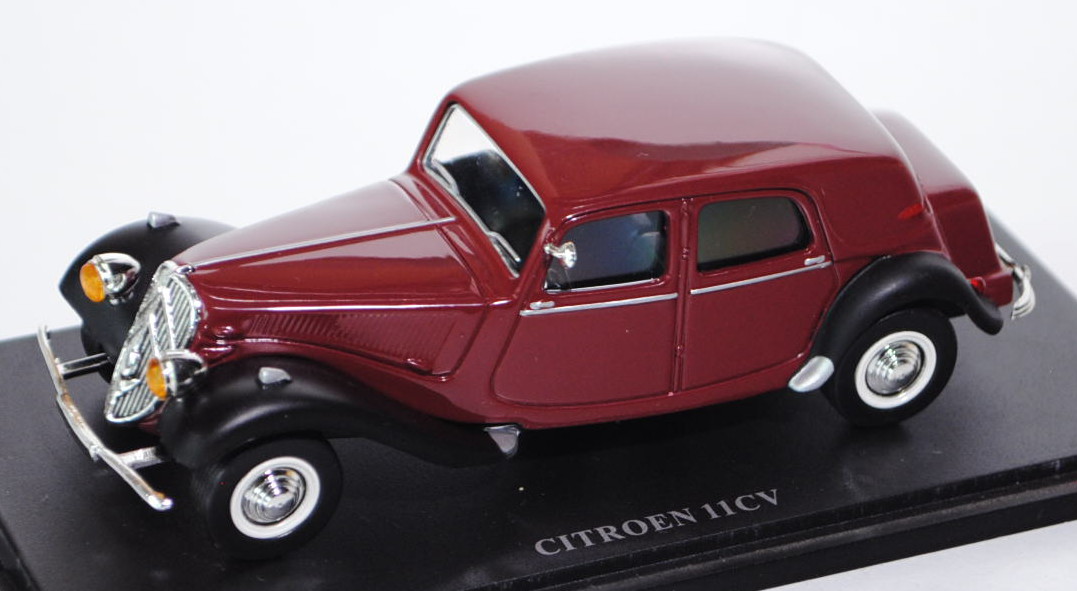 Citroen Traction Avant 11 CV (Koffermodell), Modell 1952-1954, weinrot/schwarz, Universal Hobbies, 1