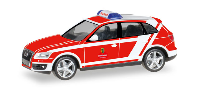 Audi Q5 (Typ 8R, Modell 2008-2012) Einsatzleitwagen Feuerwehr Leipzig, reinweiß/leuchtrot, Stadt Lei