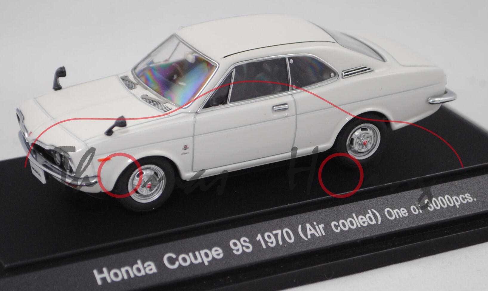 Honda 1300 Coupé 9 S (Typ H1300C, Modell 1970-1972, Bj. 1970), McKinley White, EBBRO, 1:43, PC-Box