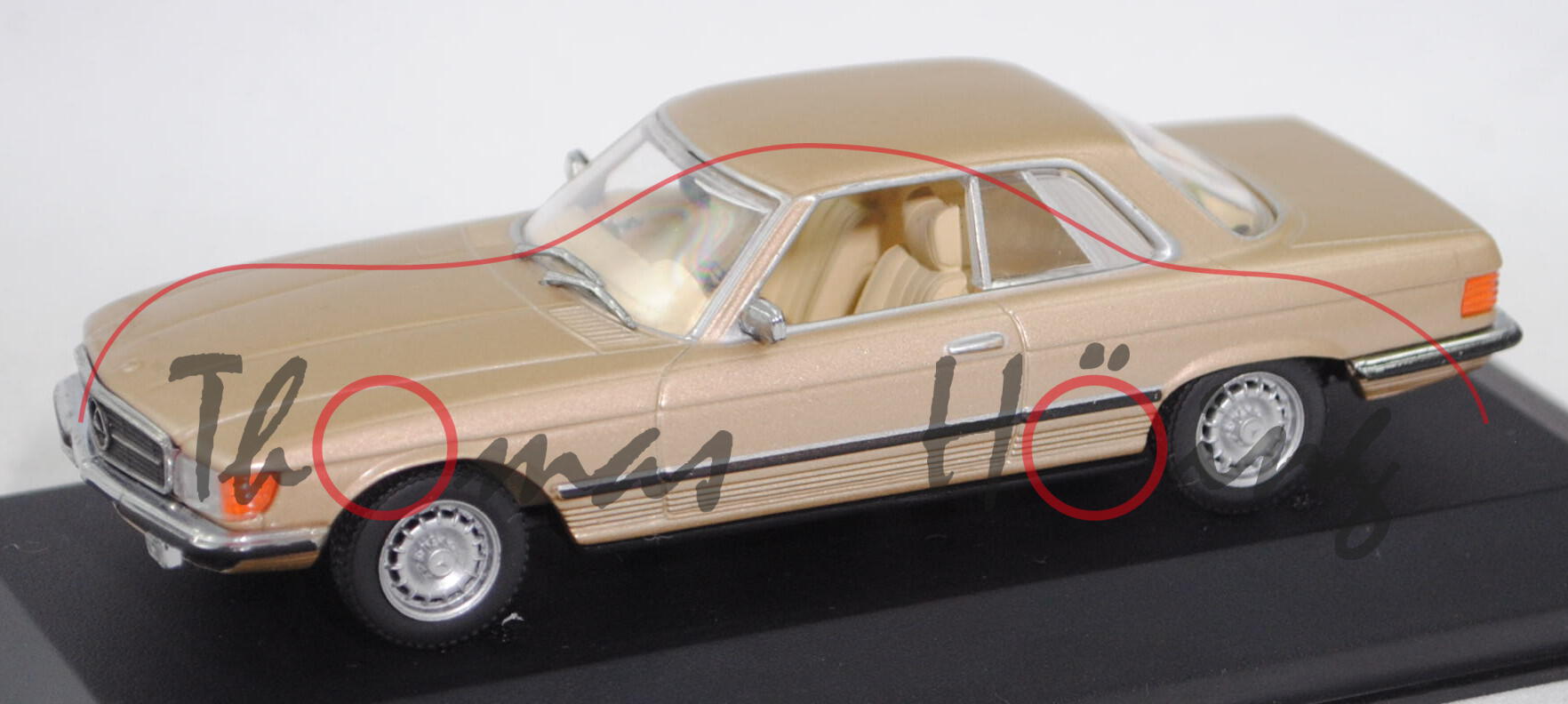 Mercedes-Benz 450 SLC (C 107, Modell 1972-1975), ikonengold metallic, Minichamps, 1:43, PC-Box